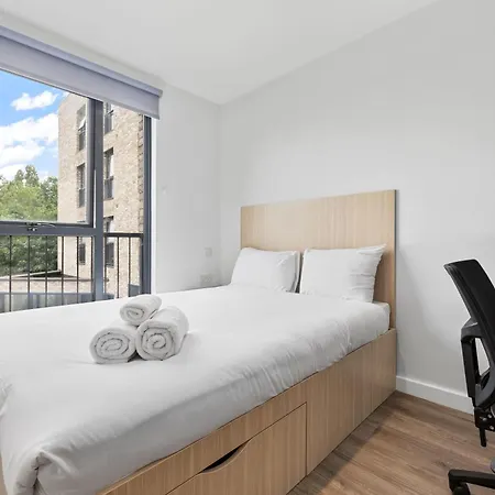 Spacious Double Bed In Lewisham Well Connected